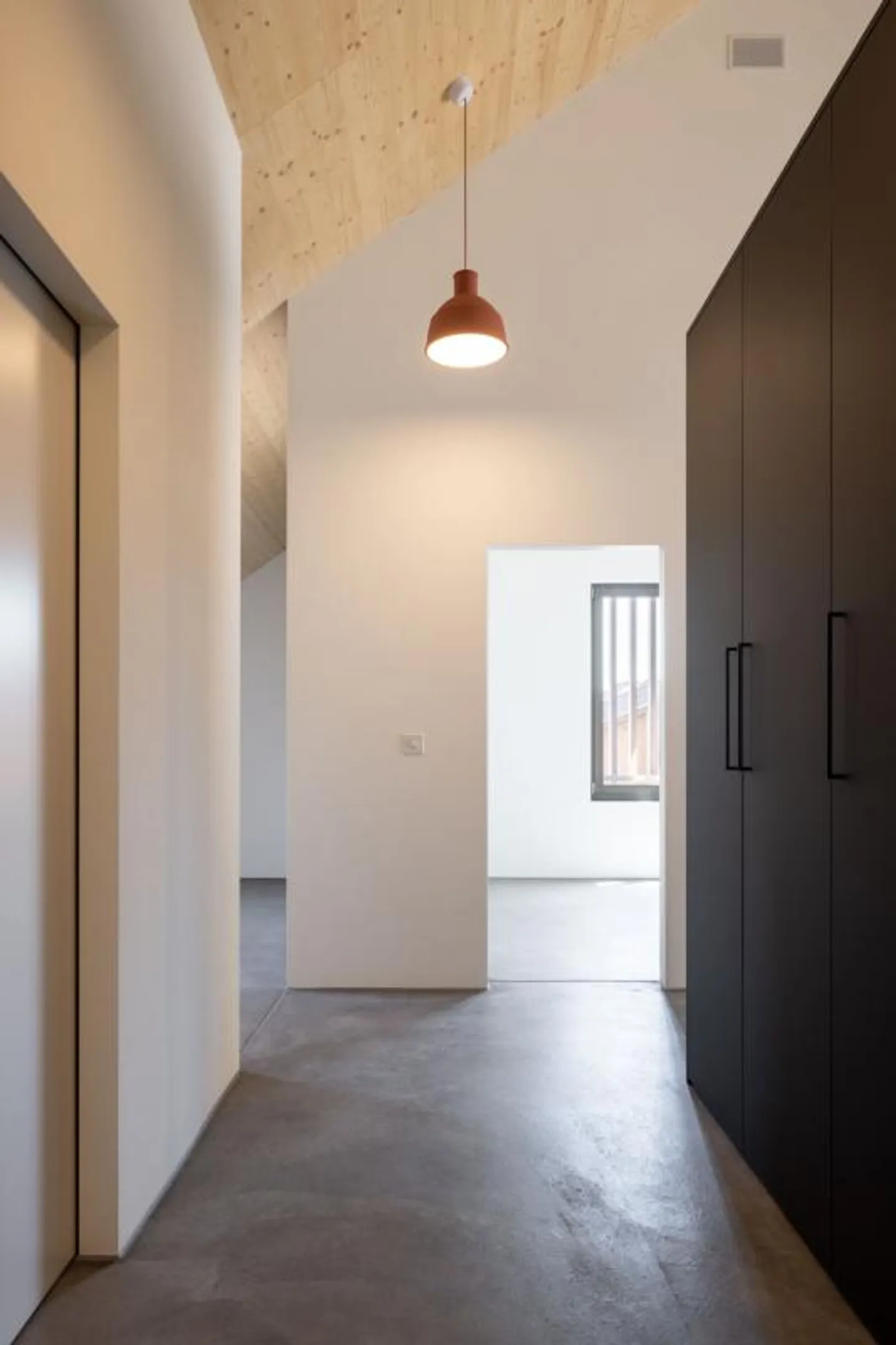 Stylish dream apartment with a view! - Photo 2 of 17