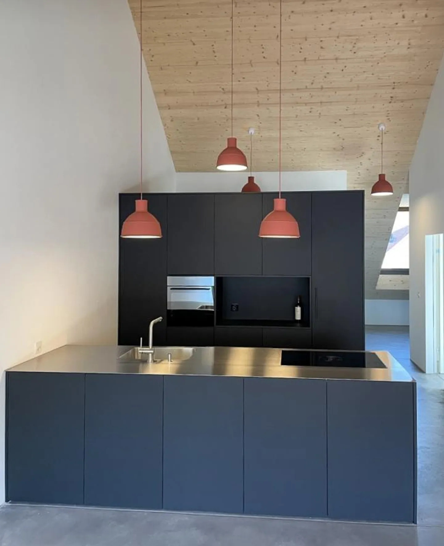 Stylish dream apartment with a view! - Photo 10 of 17