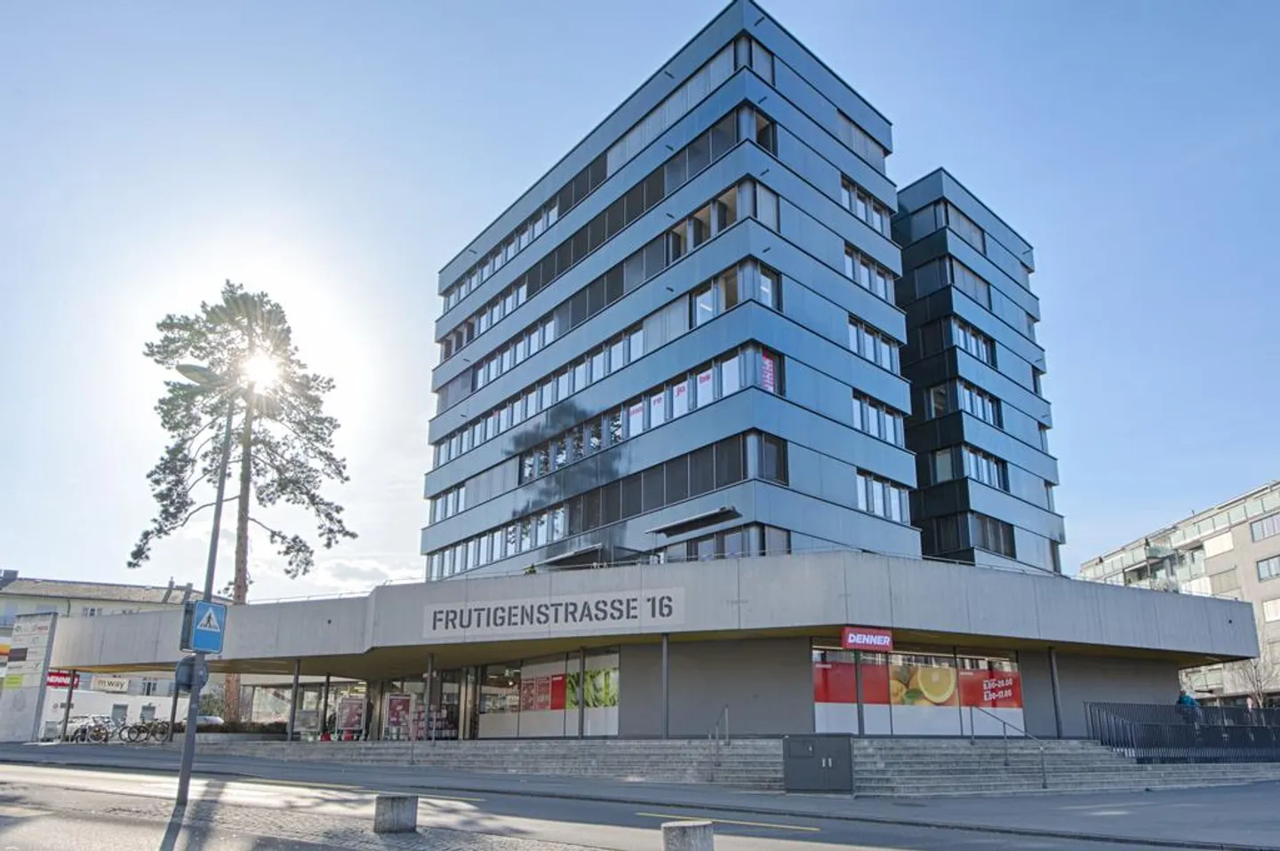 Basta con le multe per sosta e le lunghe ricerche di parcheggio! - Foto 1 di 1