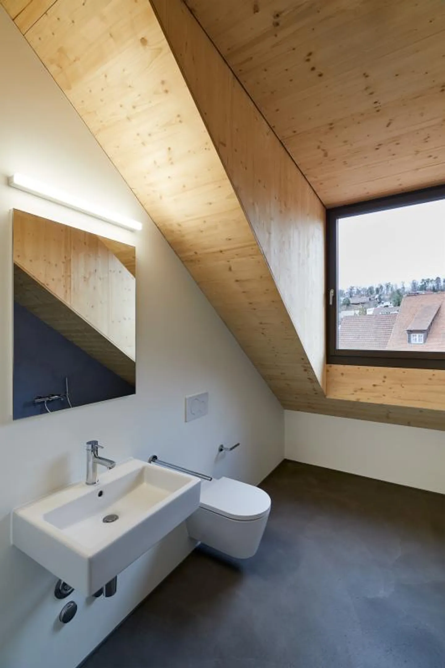 Stylish dream apartment with a view! - Photo 6 of 17