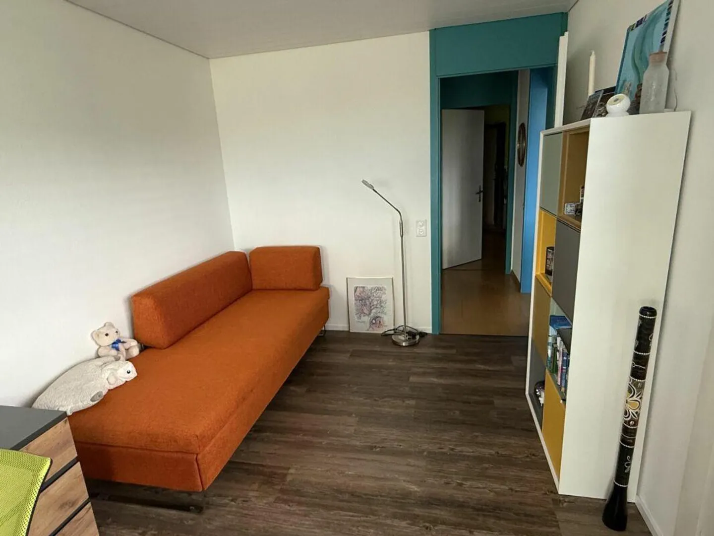 Generous terrace house - Photo 9 of 11