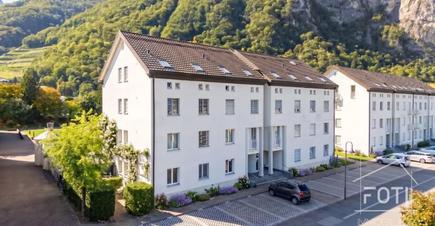 Garden-level 4.5 rooms in Vouvry - 113 m² of terrace and south-facing garden - Photo 10 of 13