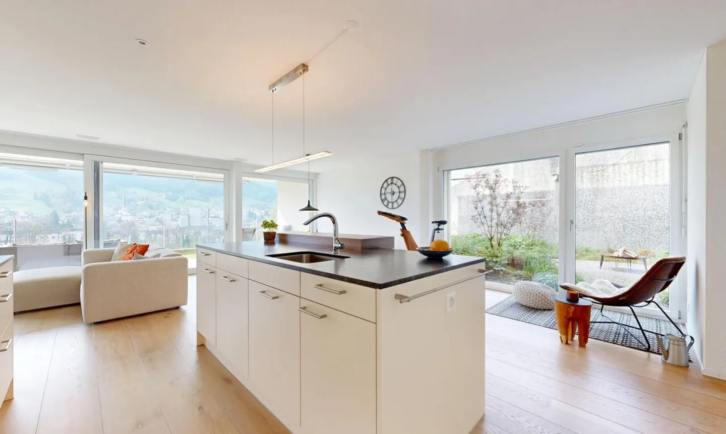 Appartement de jardin 3,5 pièces avec beaucoup d'intimité - Photo 4 sur 11