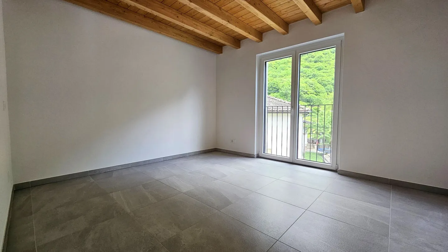 AMPIO APPARTAMENTO 4.5 LOCALI - Foto 6 di 15