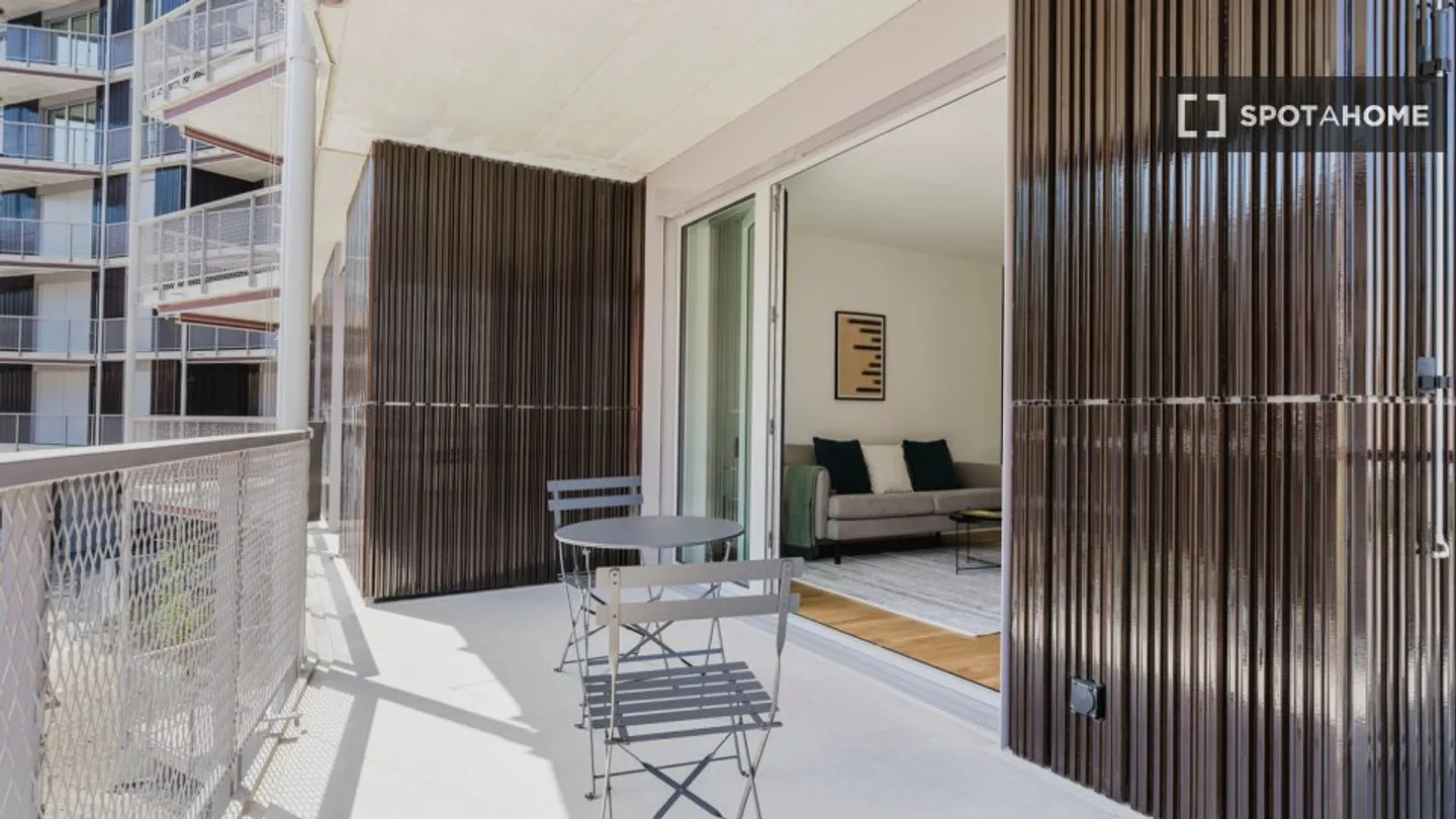 Apartment for rent - Photo 4 of 16