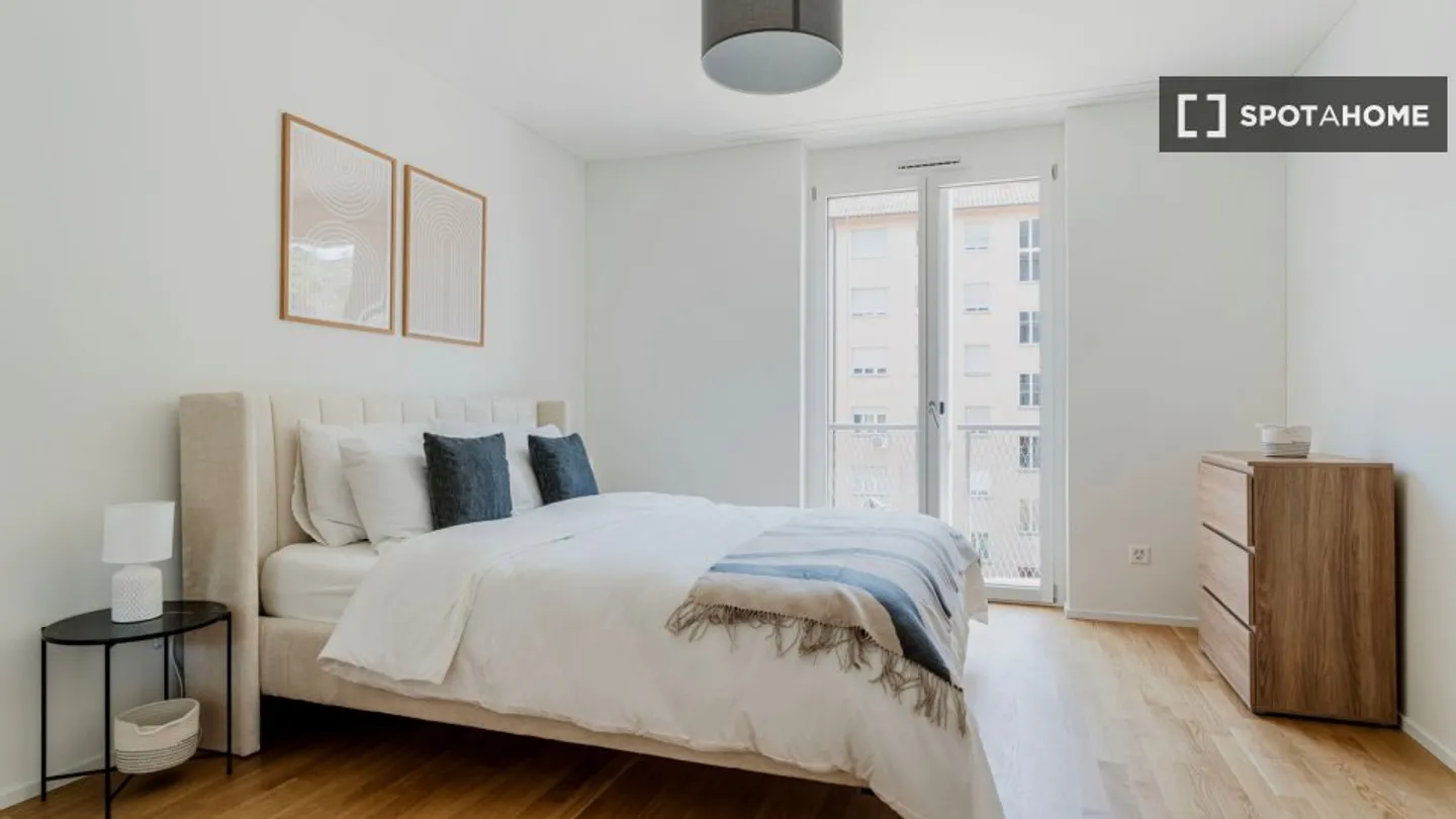 Apartment for rent - Photo 9 of 16