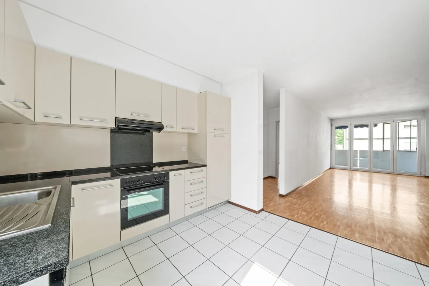 Ampio appartamento 4.5 locali - Foto 2 di 7