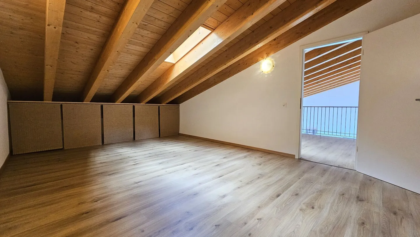 AMPIO APPARTAMENTO 4.5 LOCALI - Foto 11 di 15