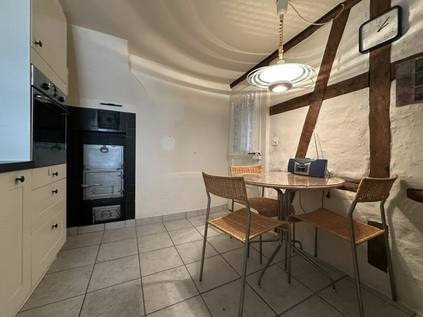 Charming Row House with 6 Rooms - Photo 4 of 11