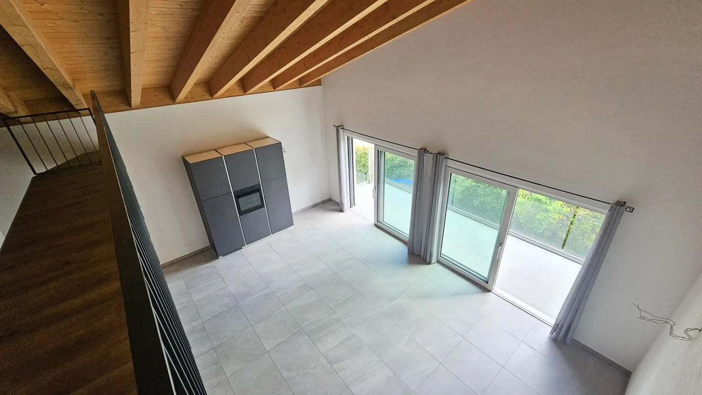 AMPIO APPARTAMENTO 4.5 LOCALI - Foto 12 di 15