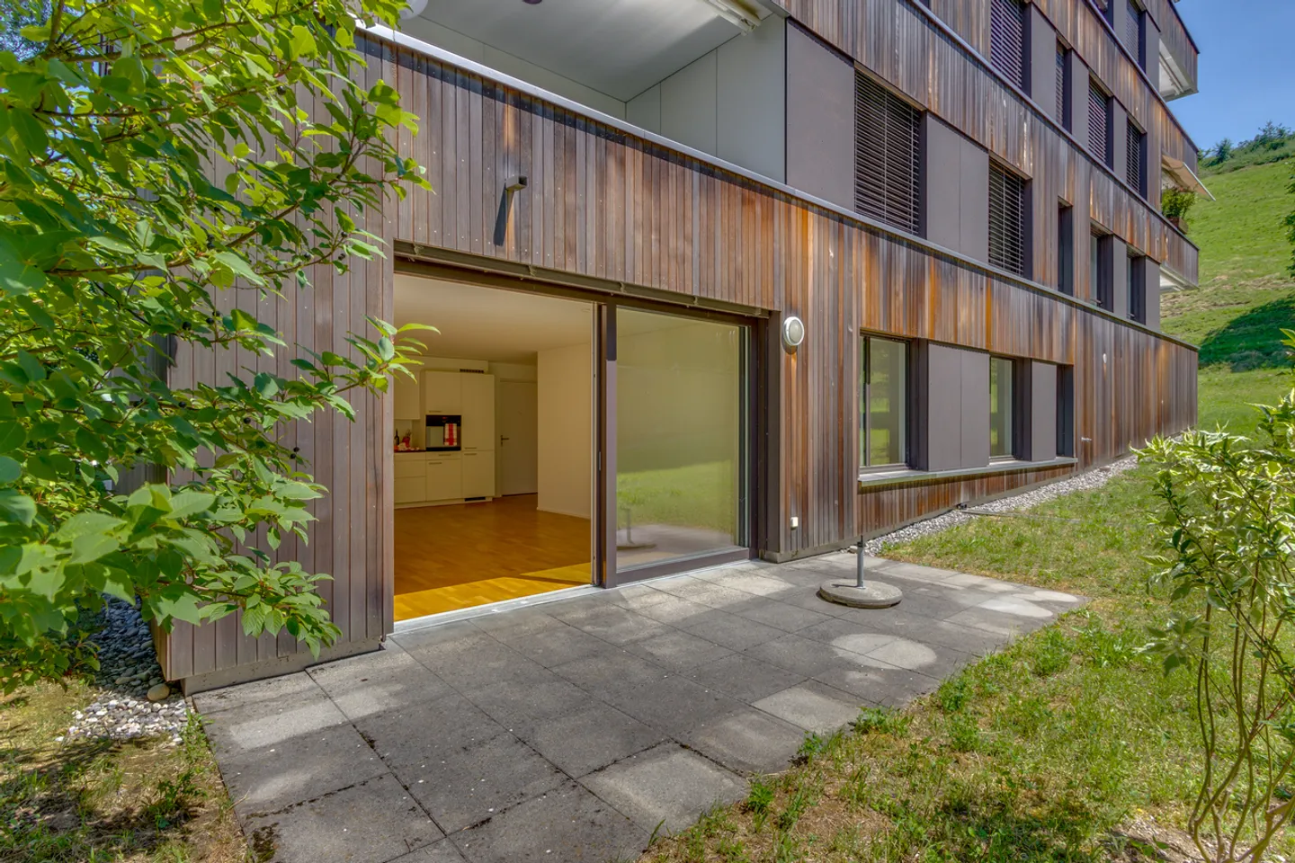 Are you looking for an apartment with a garden seating area? You are in the right place! - Photo 10 of 10