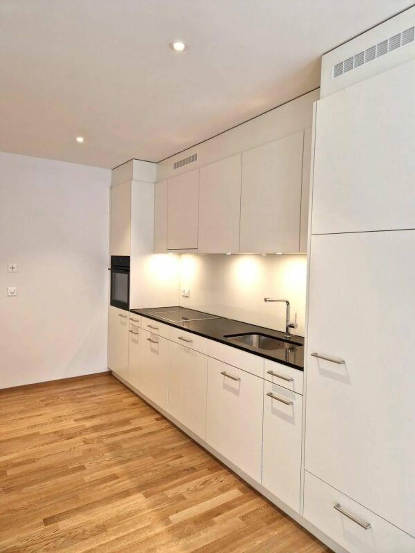 Moderno appartamento di 2,5 stanze nella Neustadt di Lucerna - Foto 3 di 8