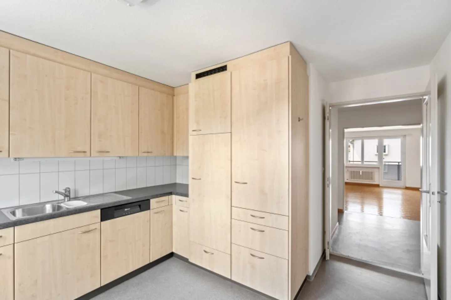 Charmante Wohnung in Oberwinterthur - Foto 2 von 5