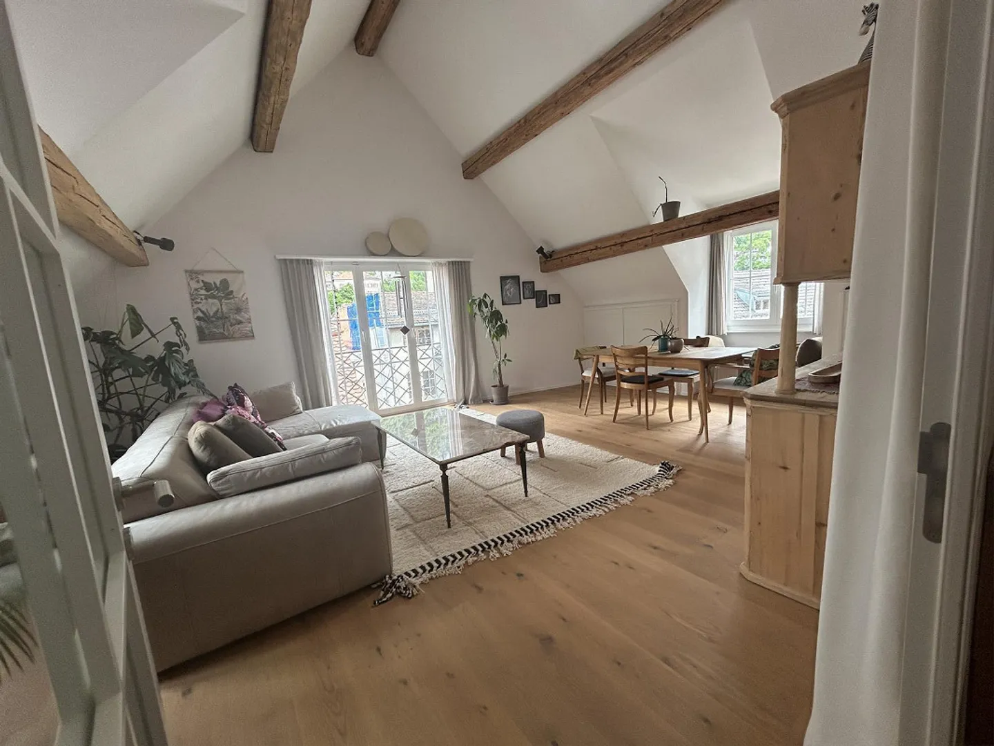 Attico appartamento 3.5 stanze direttamente in Arcasplatz con vista panoramica - Foto 1 di 16