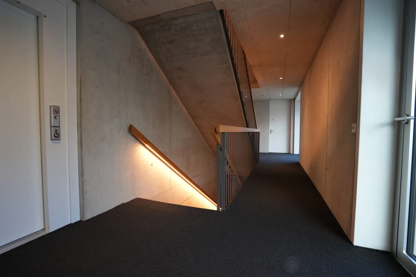 Vielseitige Bürofläche in Aarberg - Foto 3 von 7