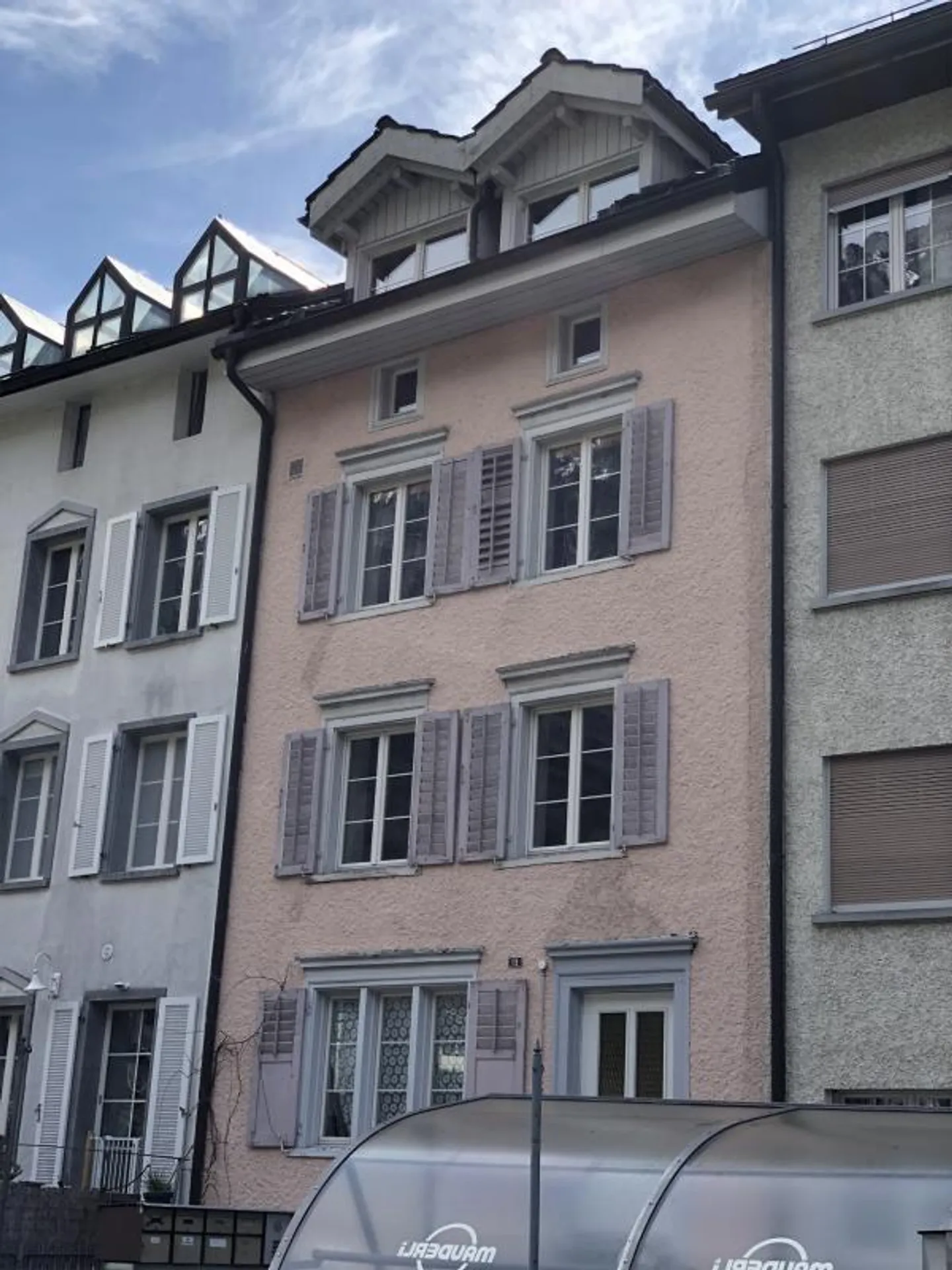 2-Zimmer-Stadtwohnung in Glarus - Foto 1 di 7