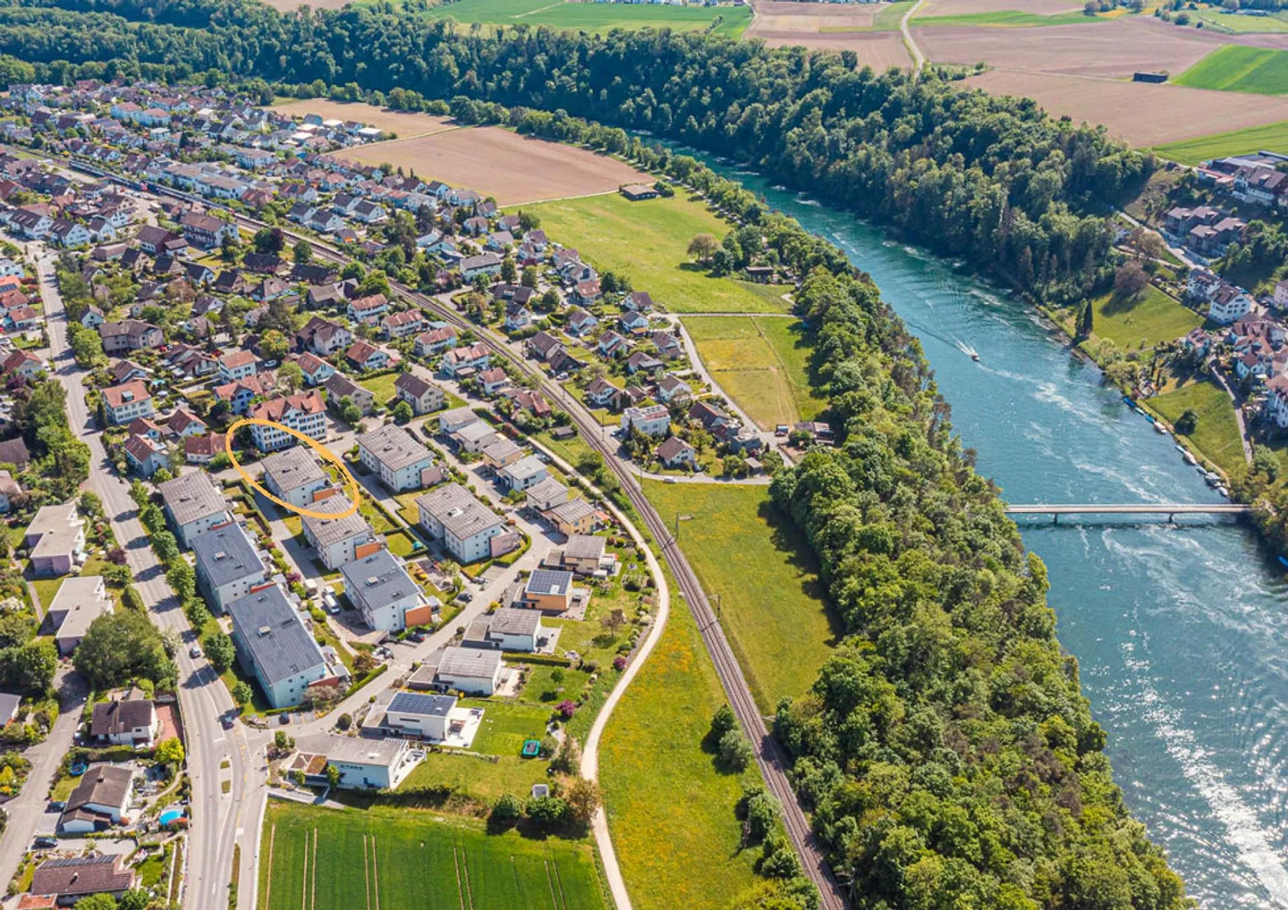 Appartement en attique lumineux de 4,5 pièces avec grande terrasse - Photo 10 sur 10