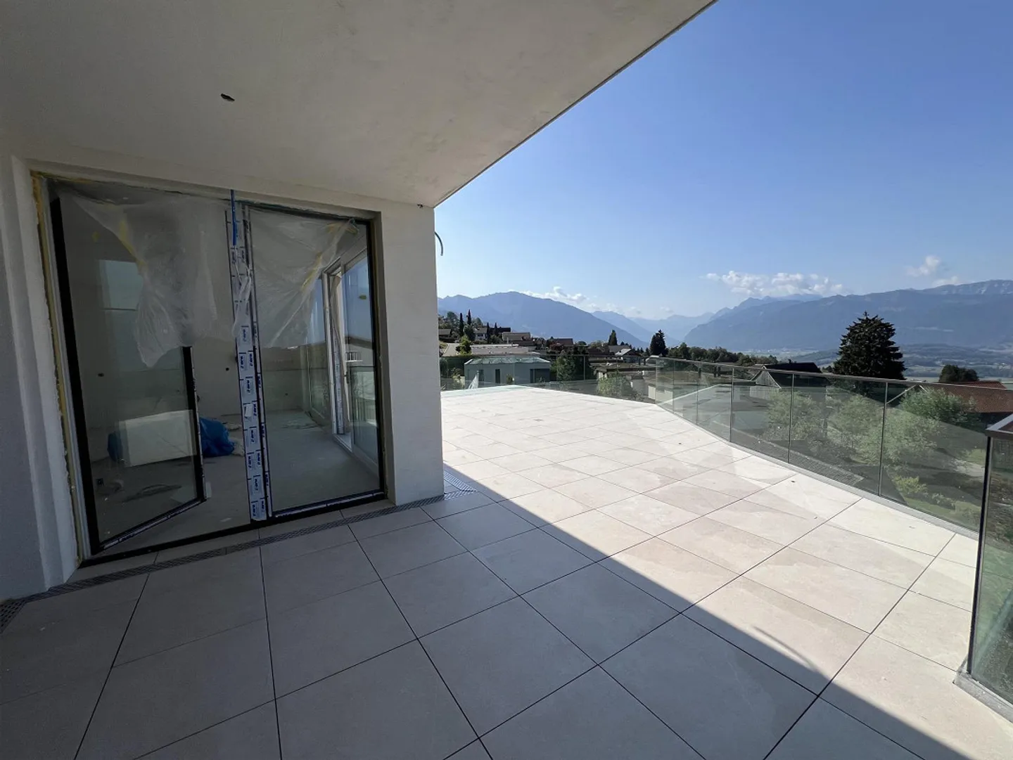 Appartement Attique de Luxe avec Vue sur le Lac - Photo 12 sur 12
