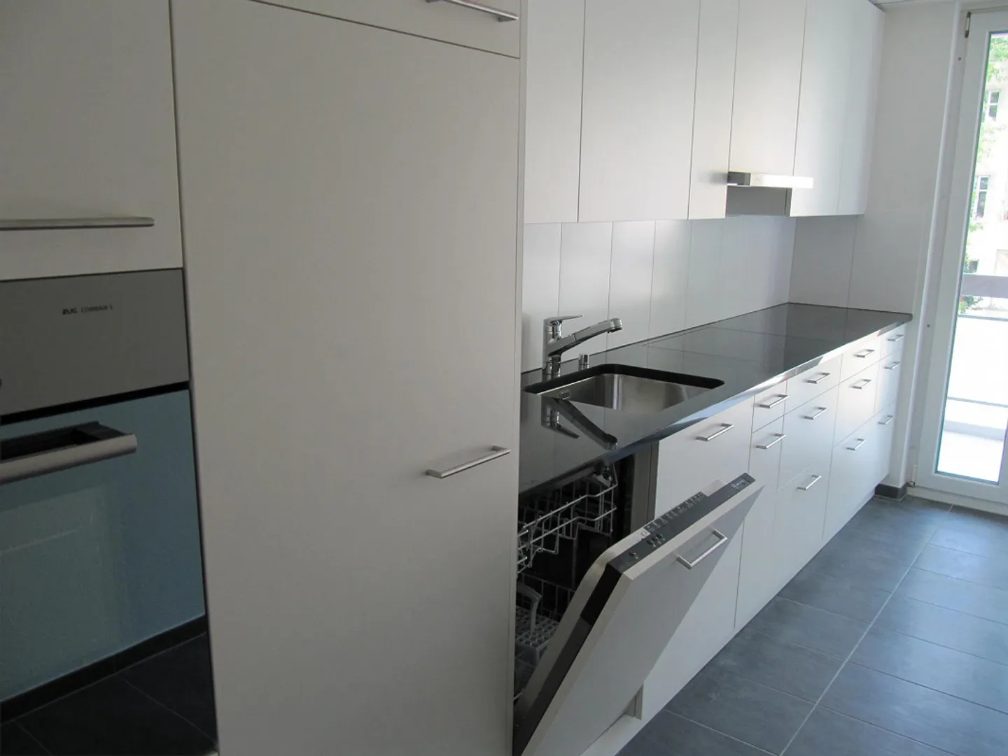 Schön und zentral gelegene 4.5 Zimmer Wohnung - Foto 3 von 15