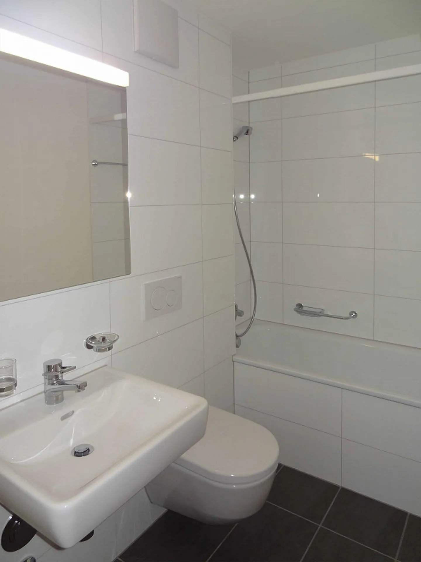 Schön und zentral gelegene 4.5 Zimmer Wohnung - Foto 9 von 15