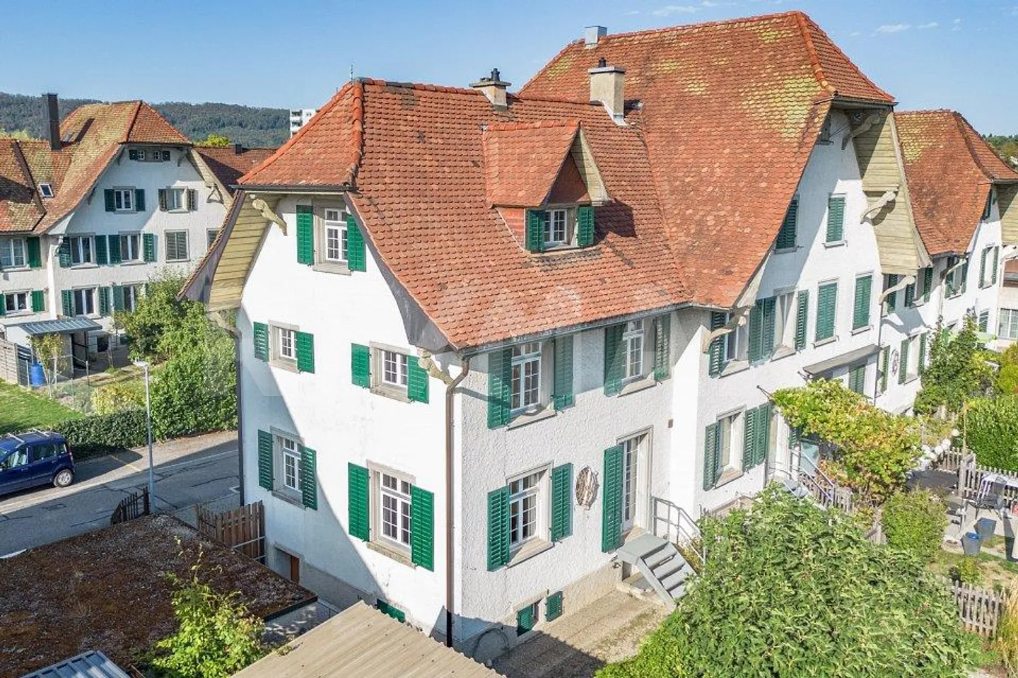 Maison de coin historique de 4 pièces - Photo 1 sur 13