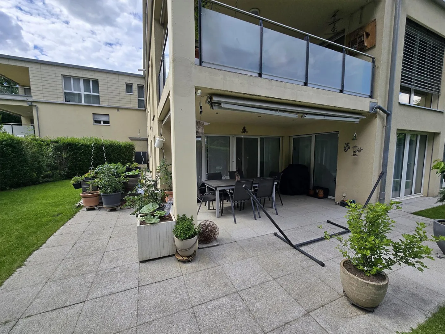 Appartement de jardin attrayant de 4,5 pièces dans un emplacement privilégié à Allschwil - Photo 1 sur 11