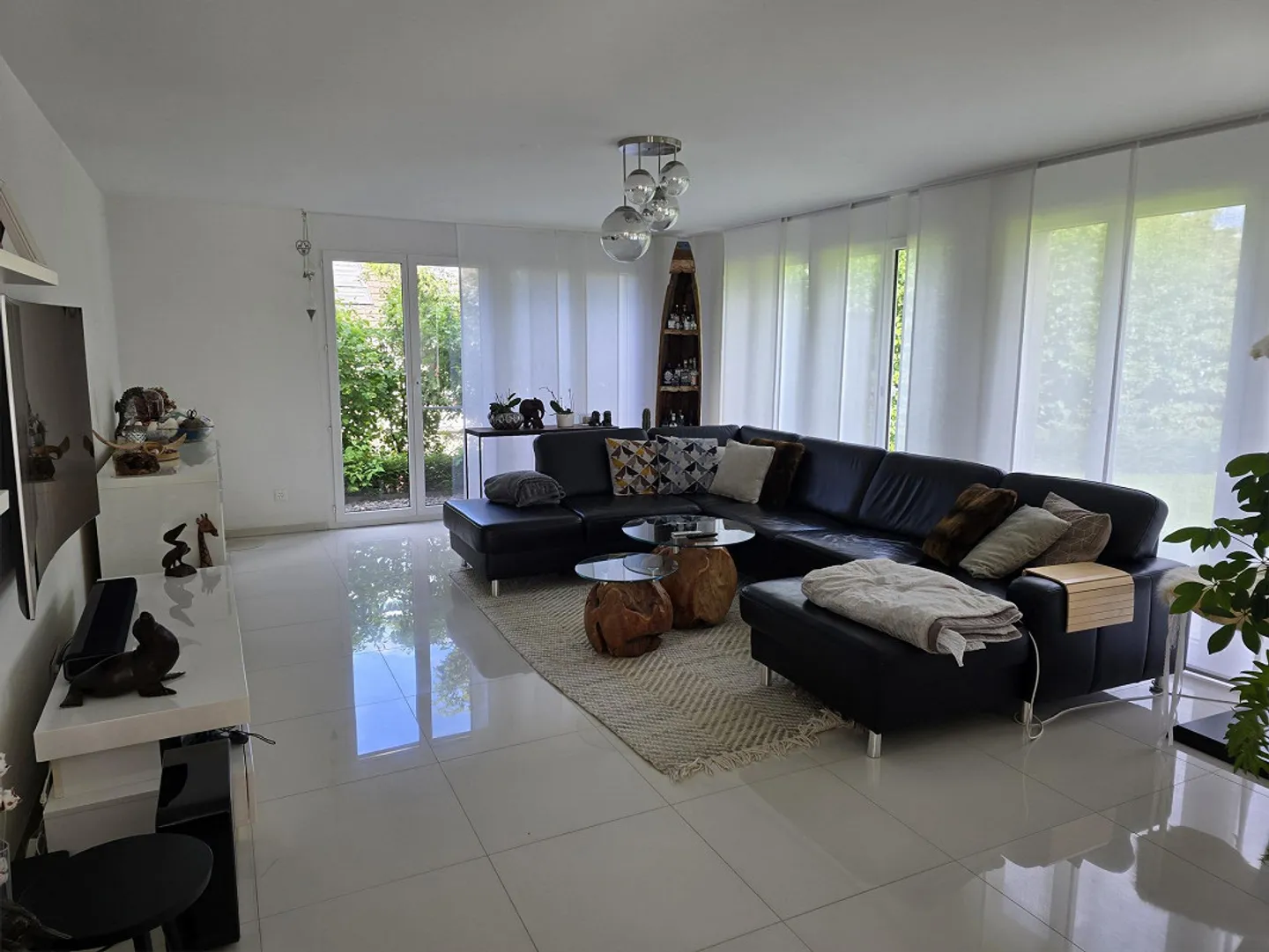 Appartement de jardin attrayant de 4,5 pièces dans un emplacement privilégié à Allschwil - Photo 2 sur 11