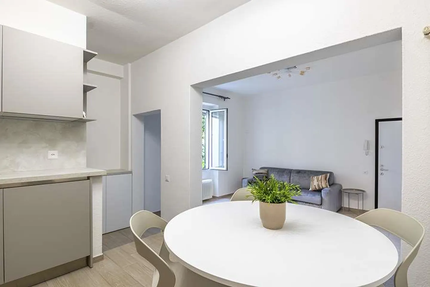 Appartamento 2,5 locali completamente arredato - Foto 7 di 11
