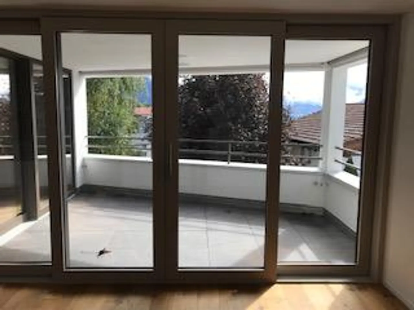 Appartamento luminoso di 4,5 stanze al 1° piano / standard di alta qualità - Foto 6 di 8