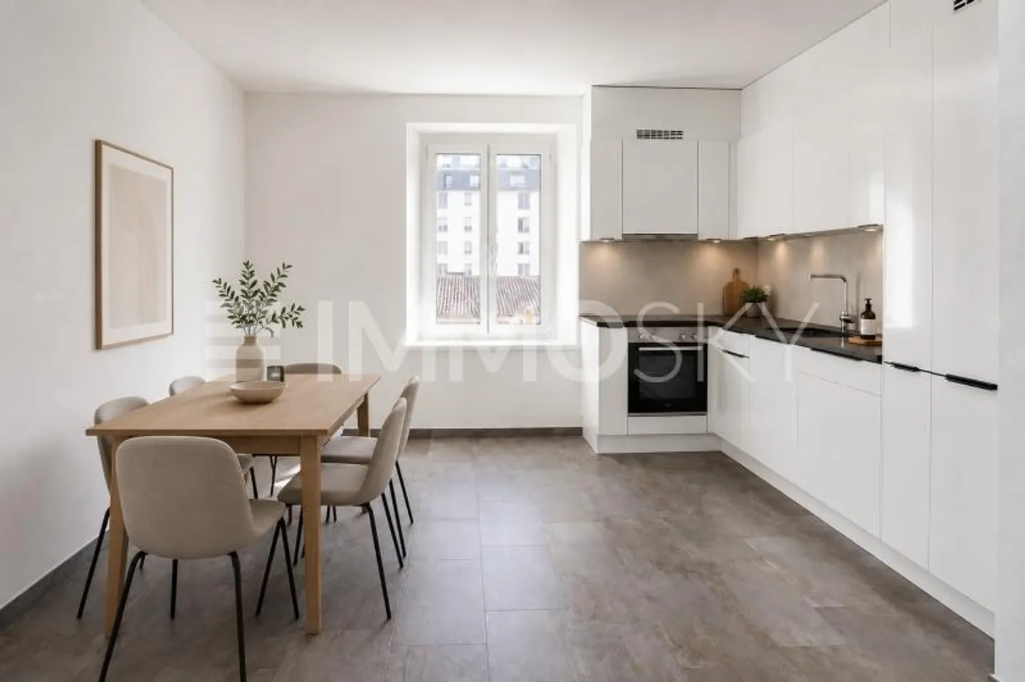 Appartement élégant avec balcon - Photo 2 sur 5