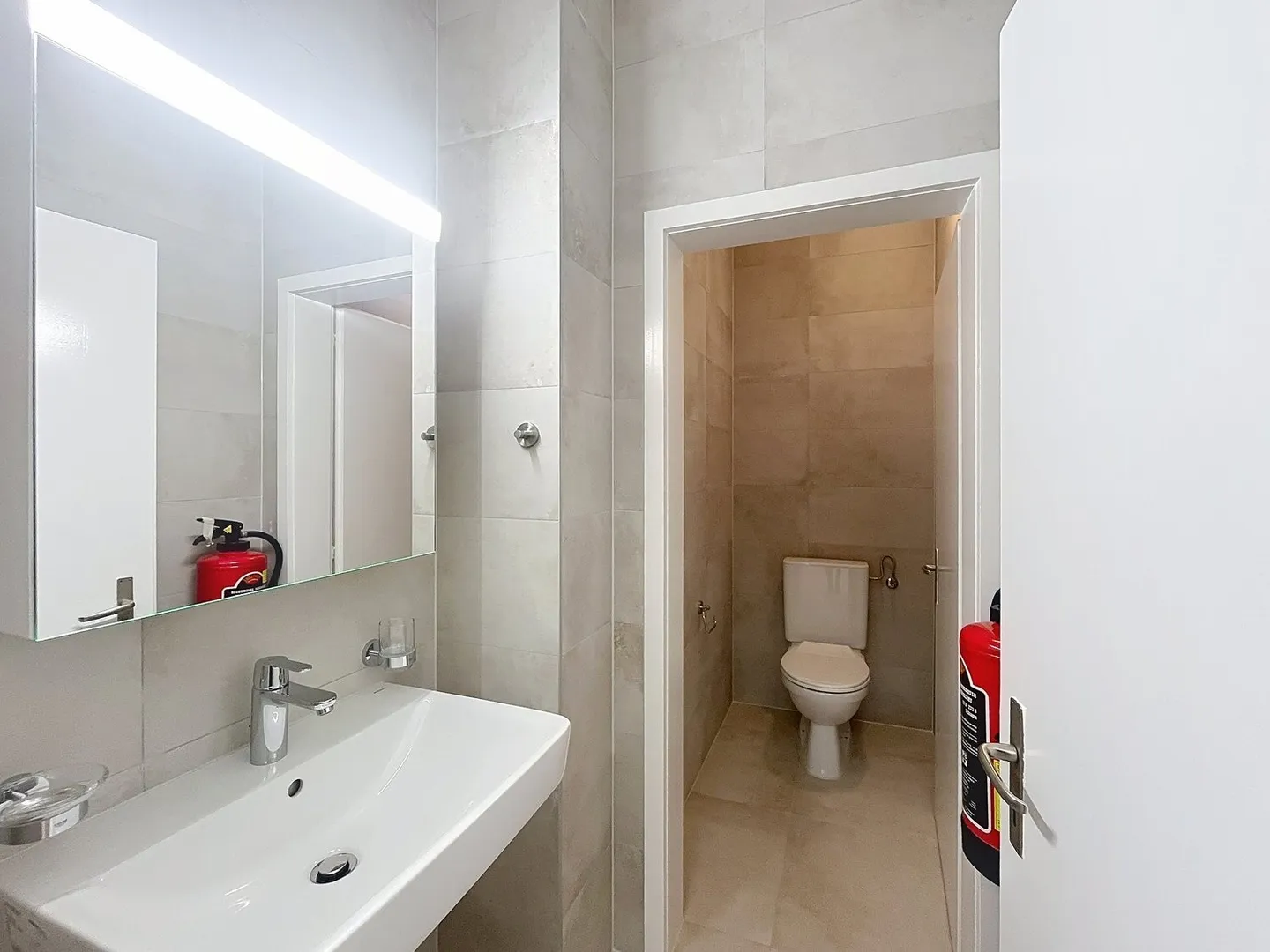 Commercial space of 36 m2 in Fribourg - Photo 5 of 7