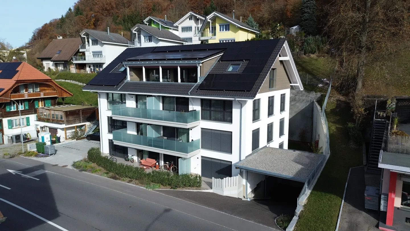 5.5-Zimmer-Dachwohnung mit Bergsicht in Heimberg kaufen - Foto 2 von 13