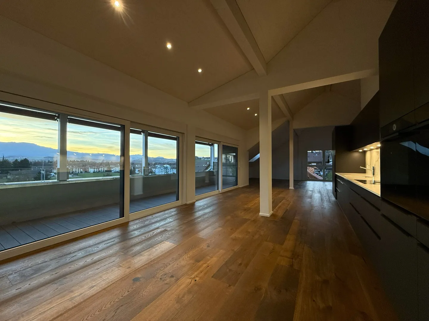 5.5-Zimmer-Dachwohnung mit Bergsicht in Heimberg kaufen - Foto 6 von 13