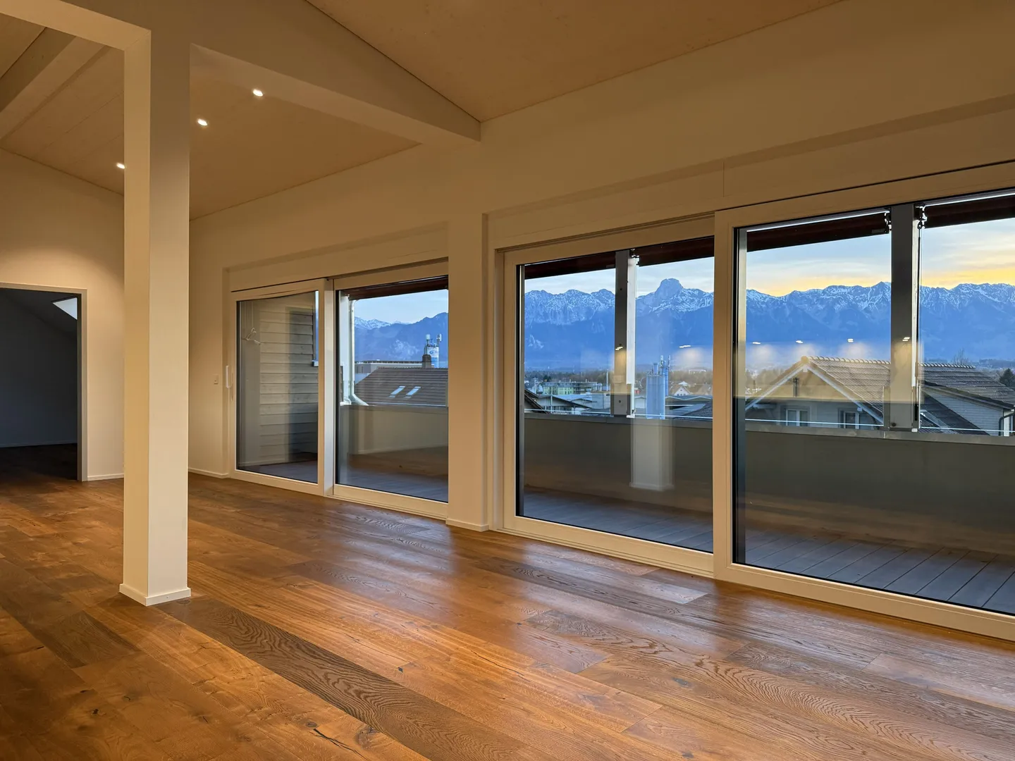 5.5-Zimmer-Dachwohnung mit Bergsicht in Heimberg kaufen - Foto 7 von 13