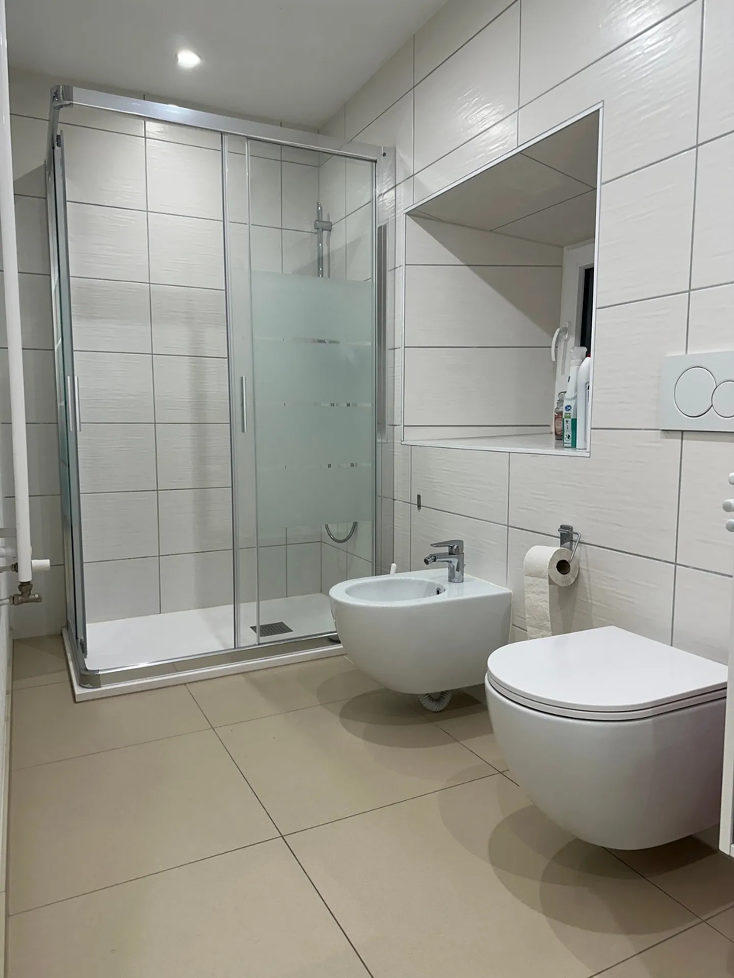 Elegantes Einfamilienhaus mit 5 Zimmern und Balkon, renoviert, Riviera - Foto 5 von 7