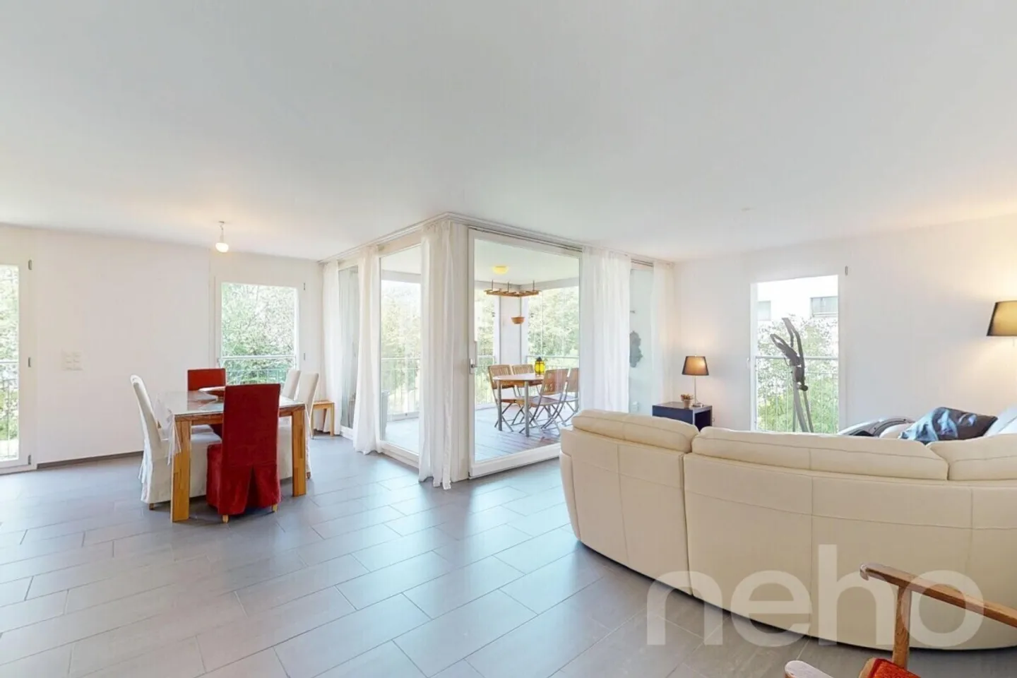 Grand appartement de 3,5 pièces certifié Minergie - Photo 2 sur 13