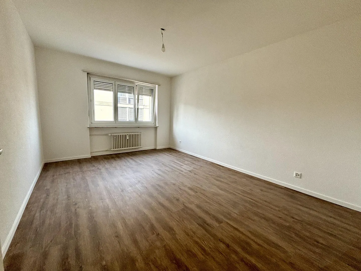 Stilvoll renovierte 3-Zimmerwohnung – Erstbezug nach Sanierung - Foto 7 von 7