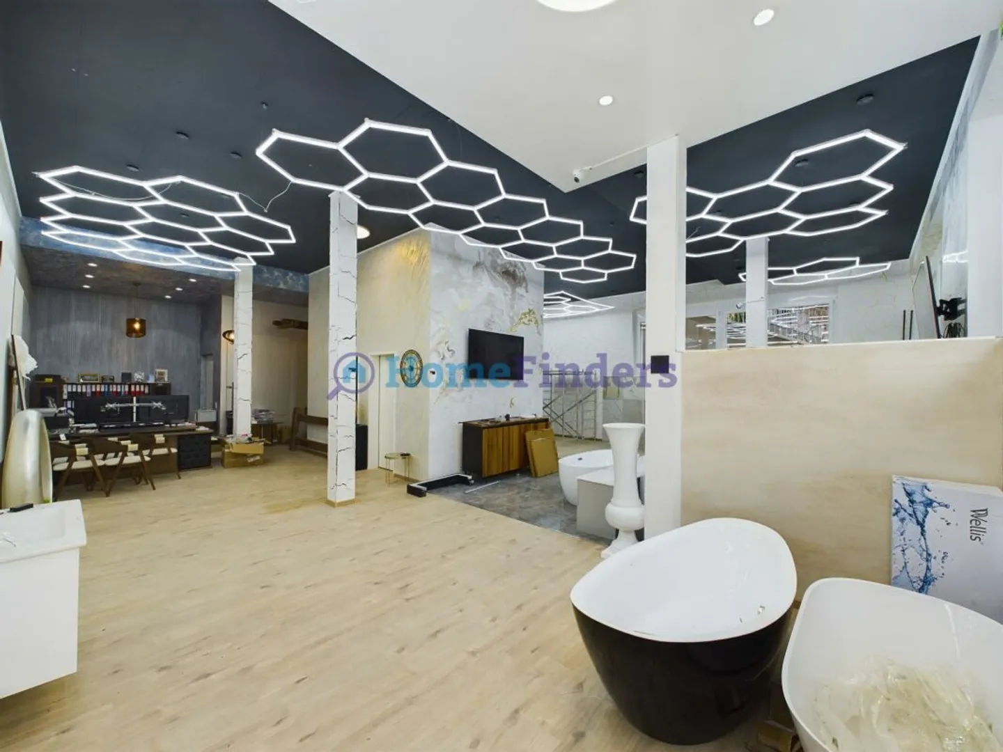 MODERN AND SPACIOUS - YOUR NEW BUSINESS LOCATION! - Photo 2 of 9