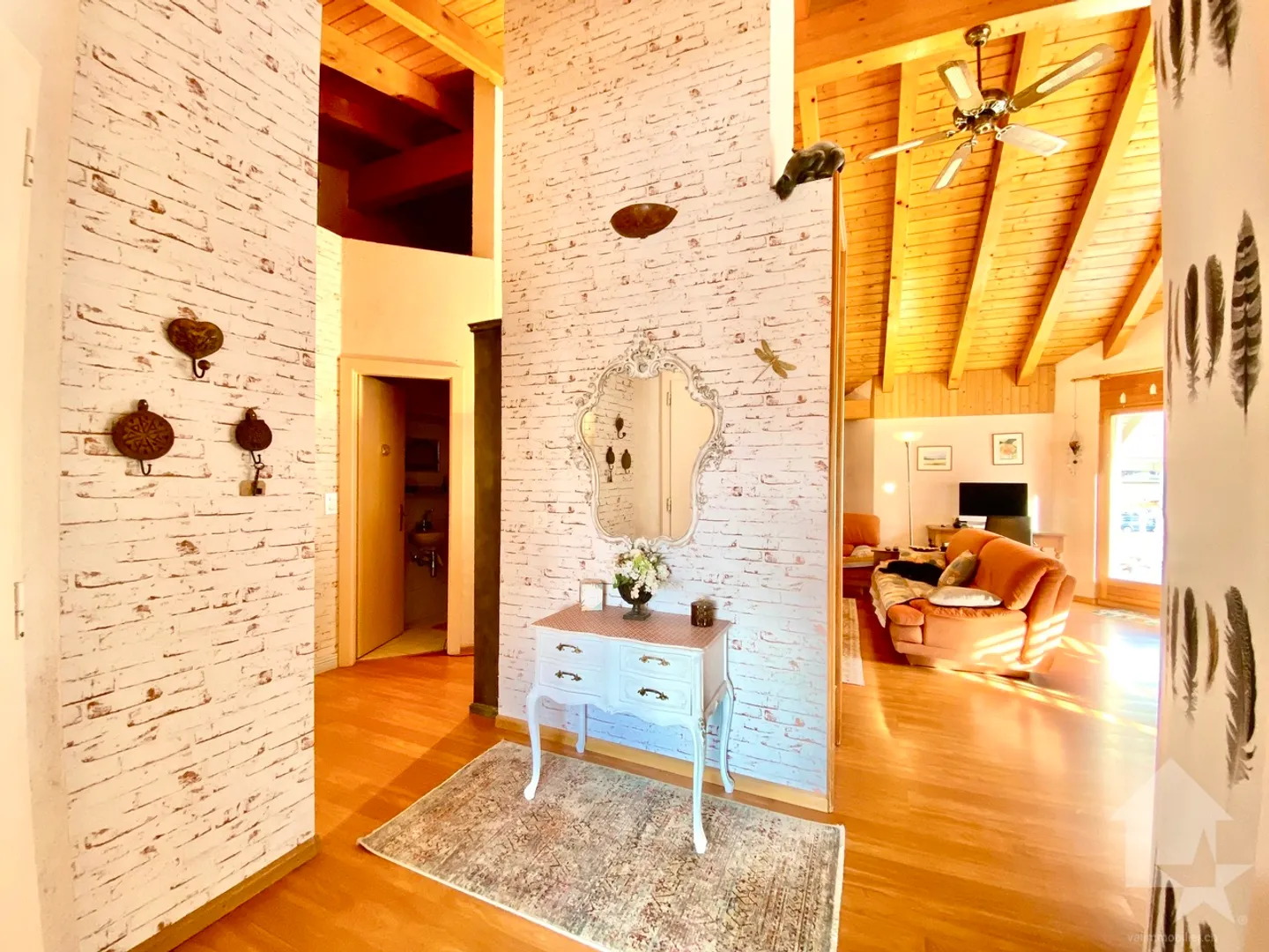 Spazioso attico in zona tranquilla, parcheggio, terrazza di 105 m2 e vista! - Foto 10 di 24