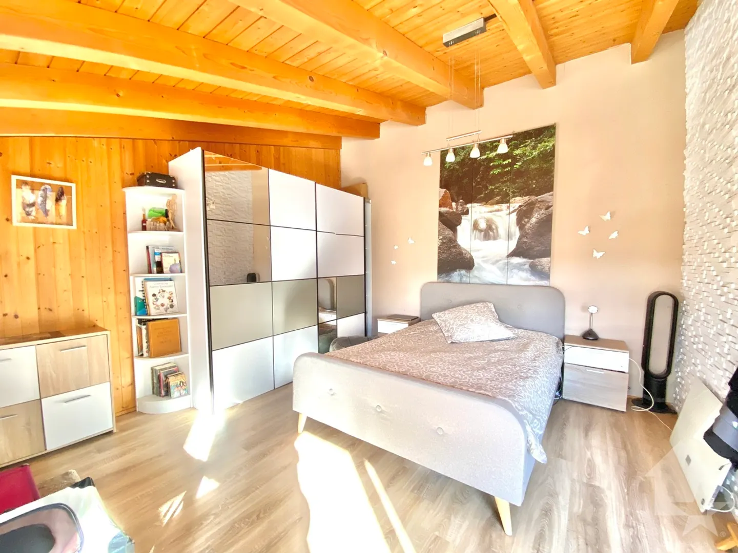 Spazioso attico in zona tranquilla, parcheggio, terrazza di 105 m2 e vista! - Foto 15 di 24