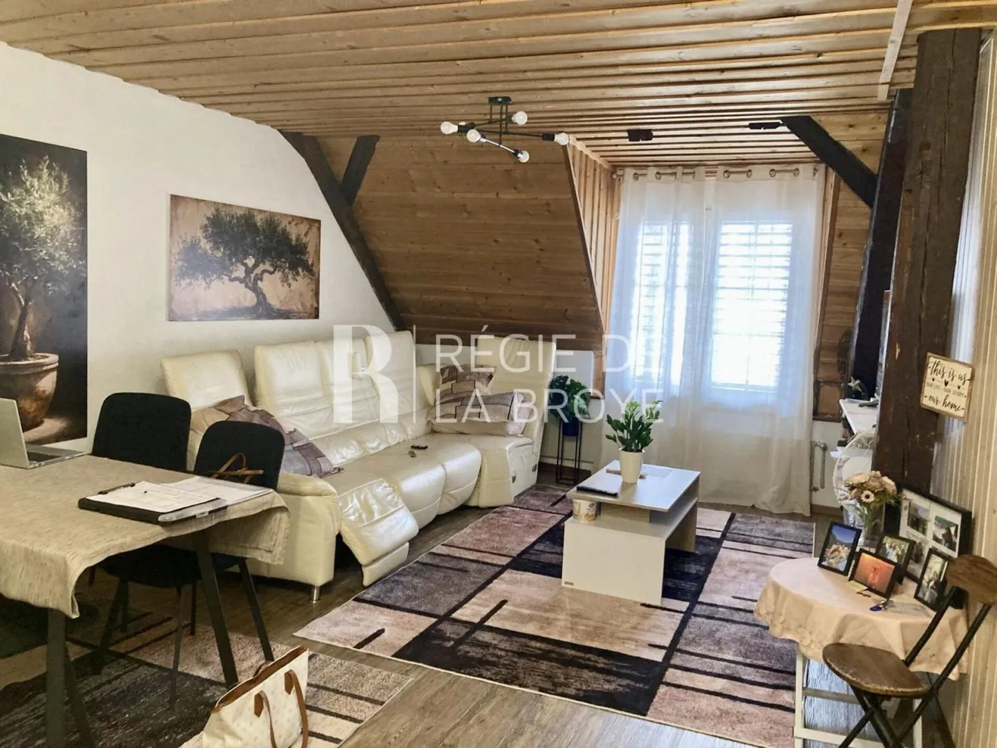 Appartamento 2.5 stanze - Foto 1 di 8