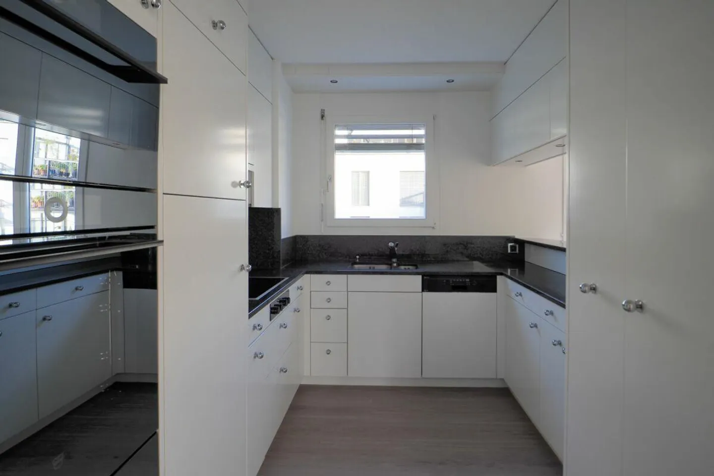 Wunderschöne Wohnung mit Seesicht - Foto 6 von 13
