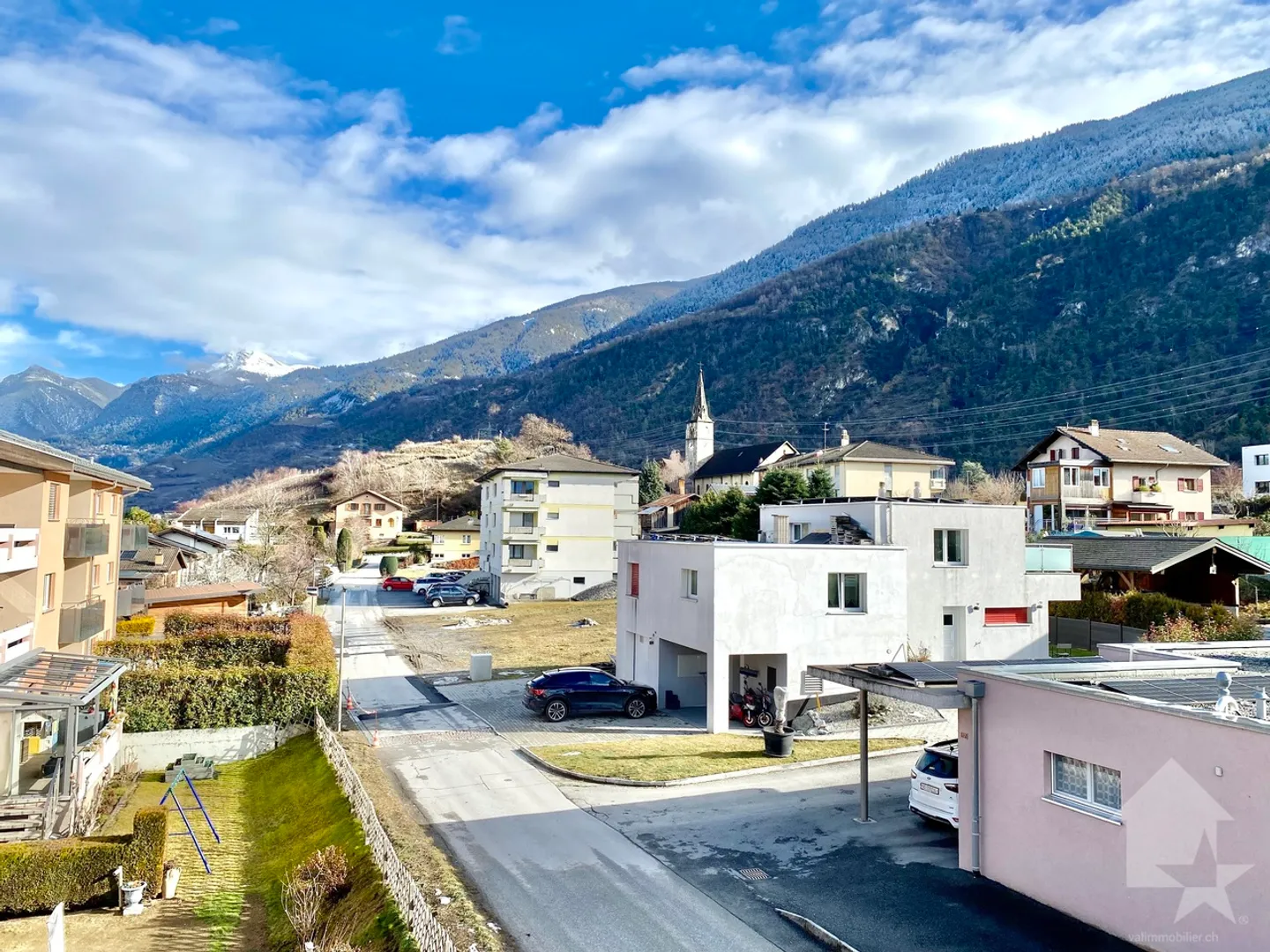 Spazioso attico in zona tranquilla, parcheggio, terrazza di 105 m2 e vista! - Foto 24 di 24