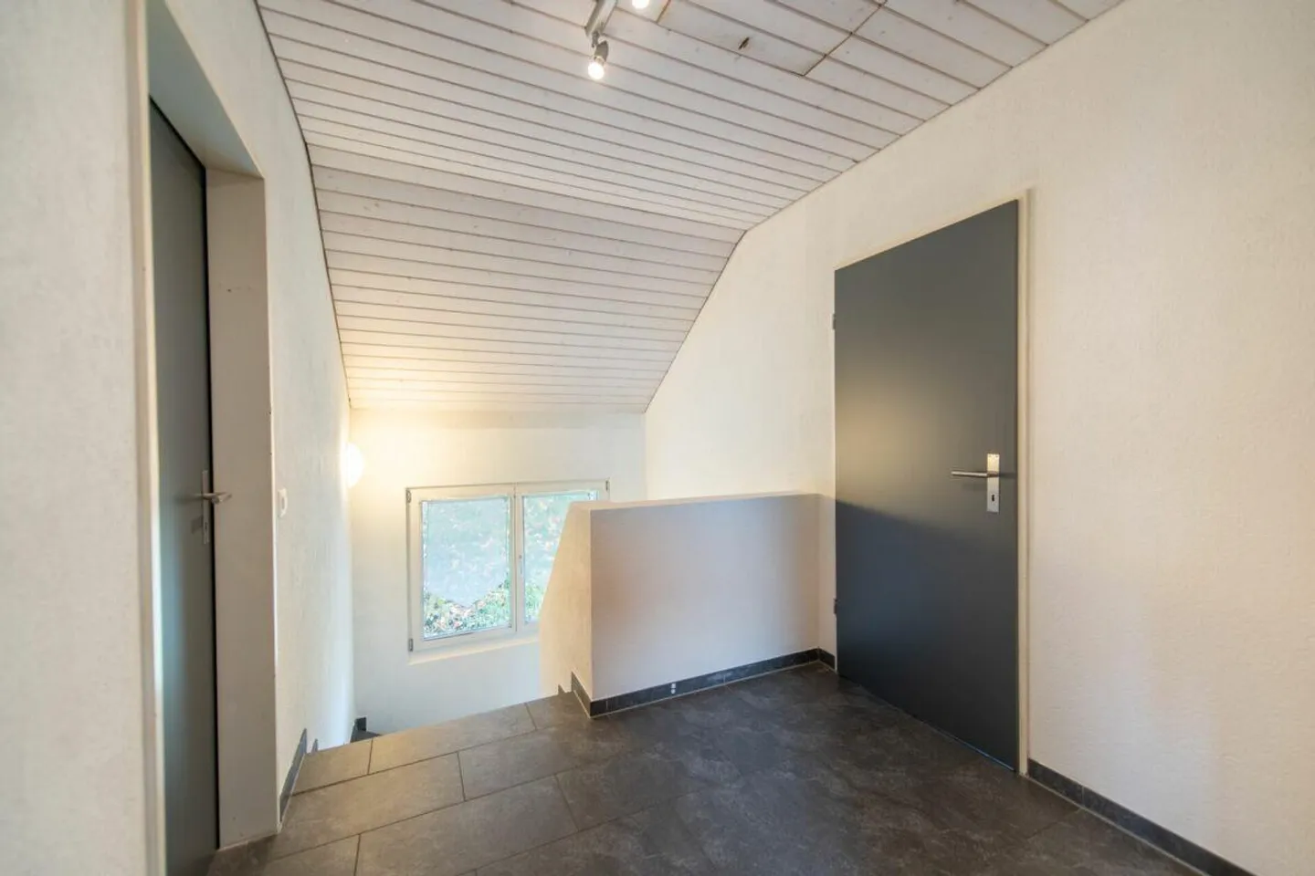 La tua nuova felicità domestica: Casa moderna con giardino spazioso - Foto 11 di 27