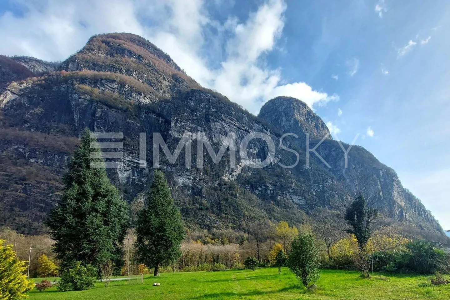 A dream plot for the house you have always wanted! - Photo 1 of 4