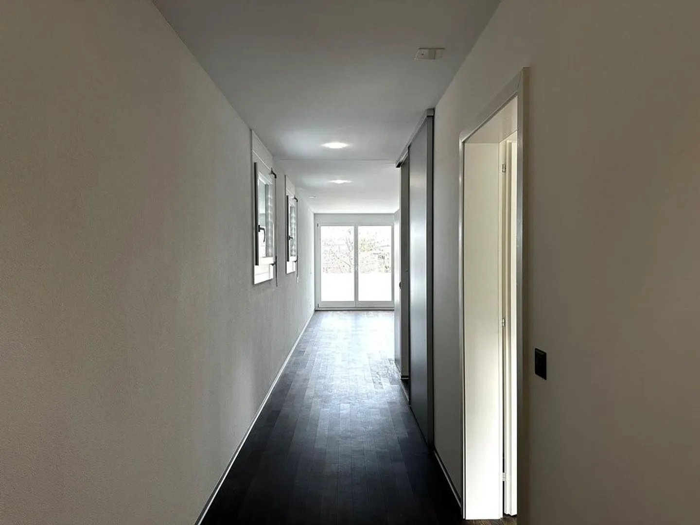 Appartamento Attico Moderno nel Tranquillo Belp - Foto 3 di 11