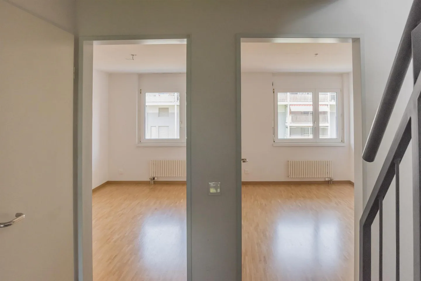 Moderne Maisonettewohnung mit traumhaftem Ausblick auf die Alpen - Photo 6 of 8
