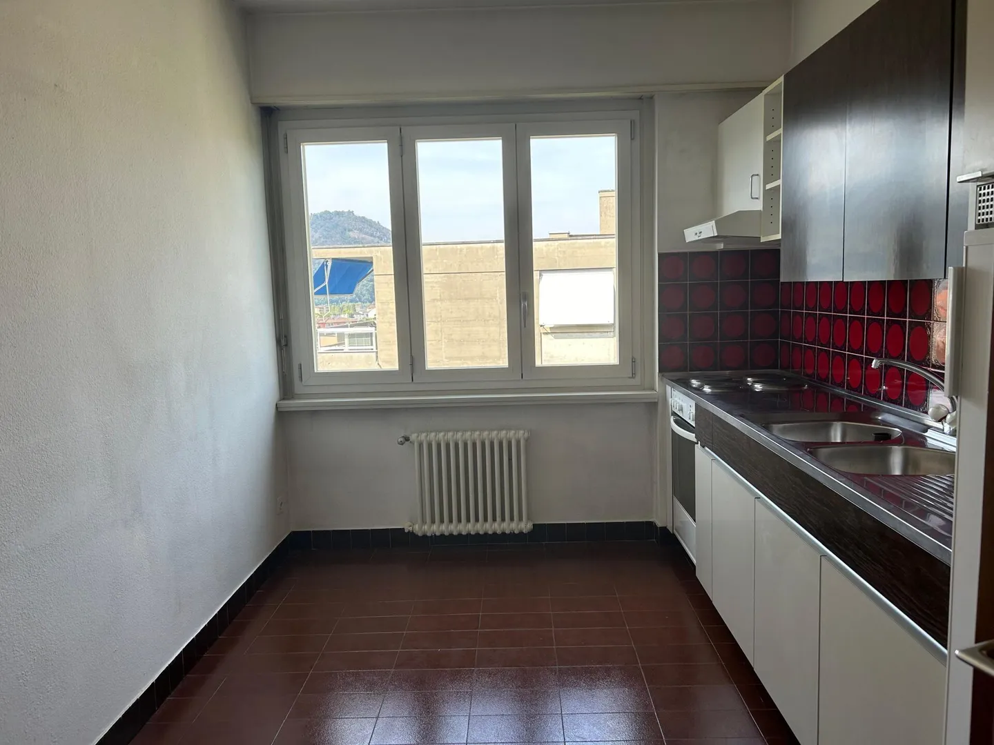 tranquillo appartamento di 2,5 locali - Vacallo - Photo 3 sur 13