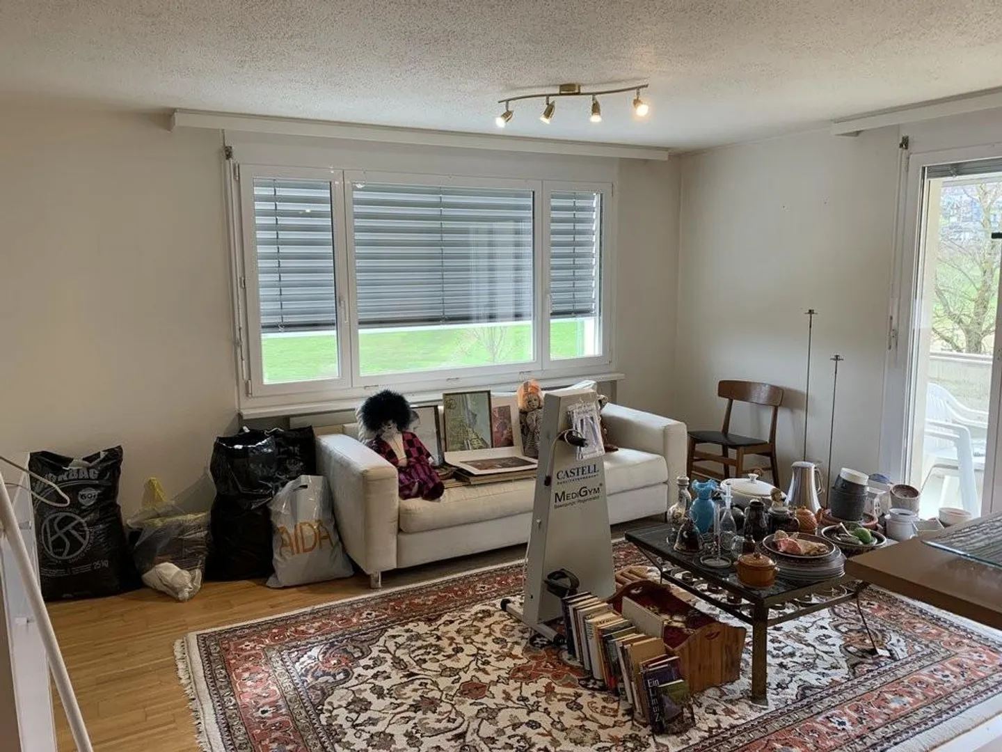 Appartamento soleggiato con balcone - Foto 5 di 10