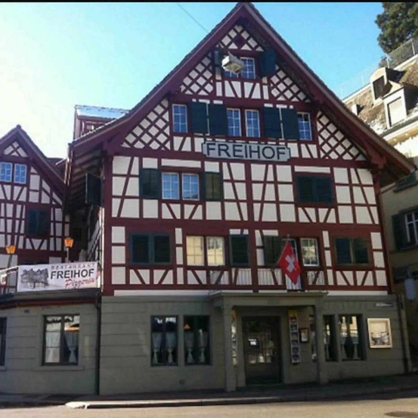 Charmante Wohnung in Horgen - Foto 1 von 8